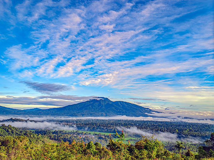 Gunung Pesagi, Lampung